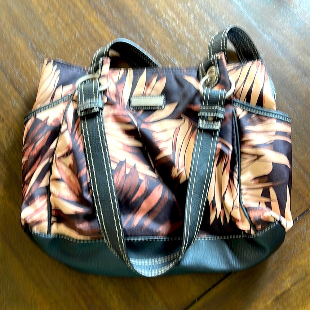 Women’s purse.